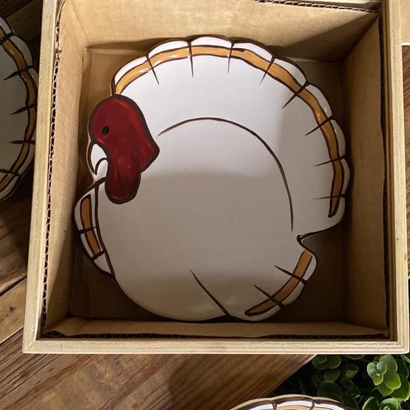 Pottery Barn Thanksgiving Turkey Gobble Appetizer/Dessert Plates in Wooden Box - Picture 7 of 16